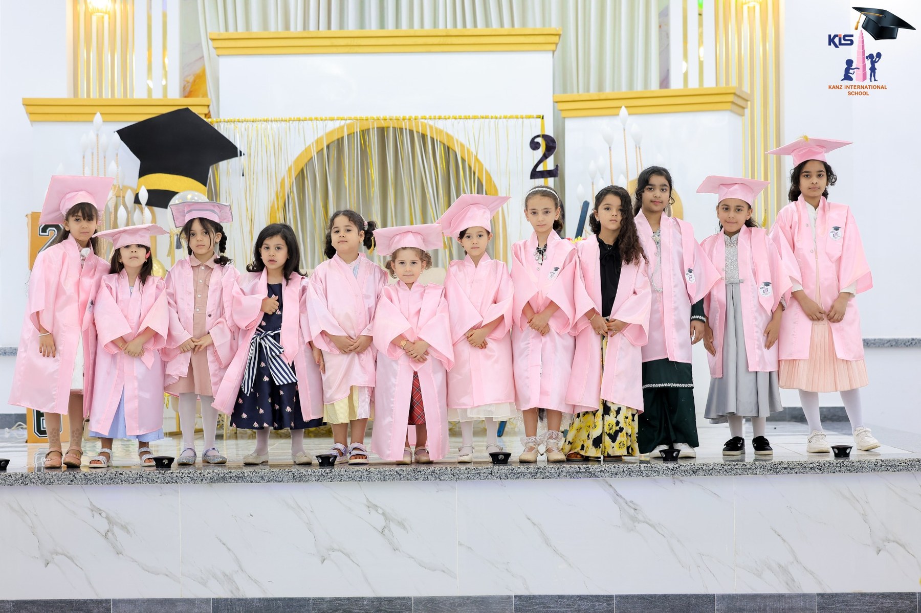 خريجات KG 2026